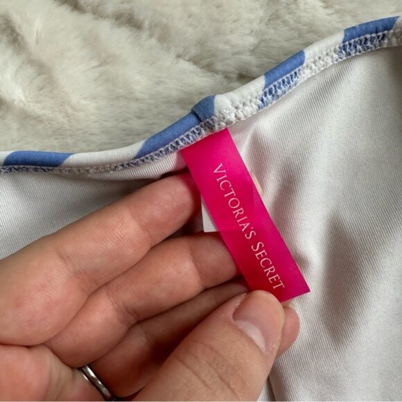 Victoria's Secret | Blue Stripe Ruffle Cheeky Bikini Bottoms | Size Medium - Picture 9 of 13